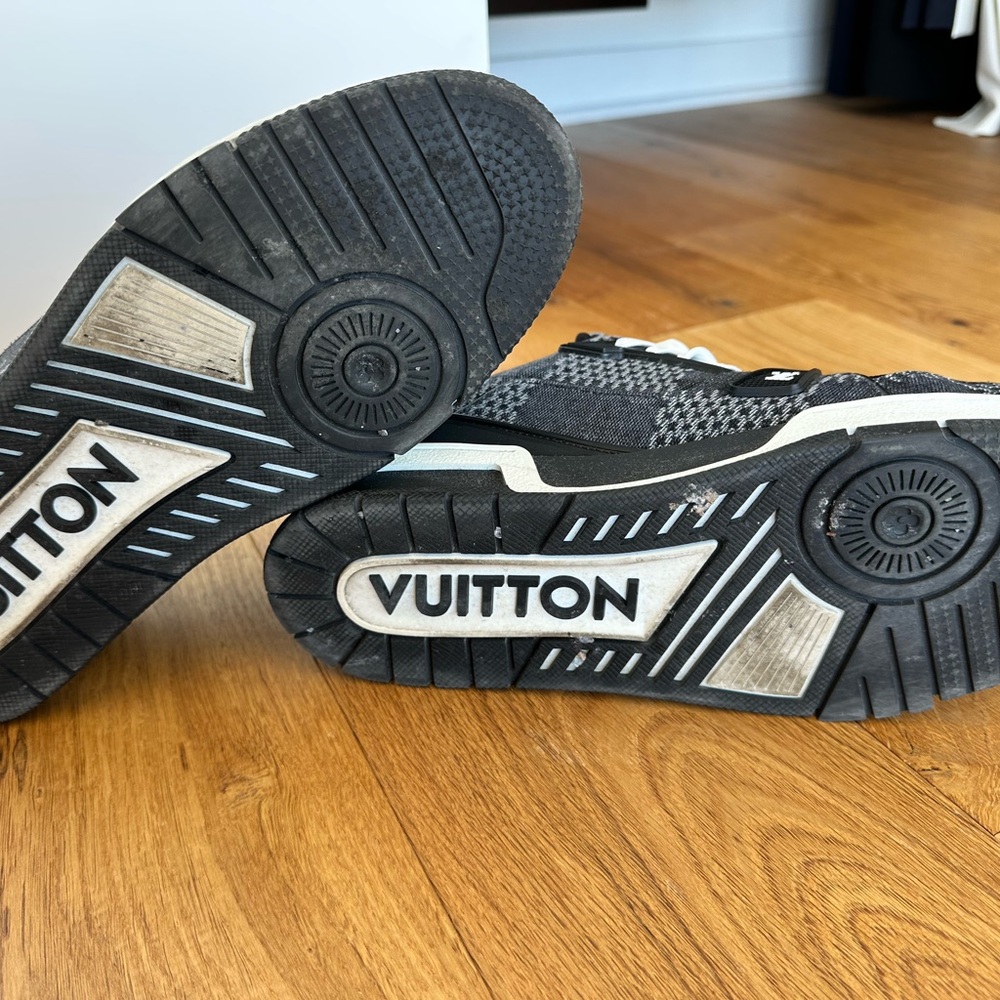 Louis Vuitton Men's Black and Gray Sneakers - Picture 3 of 7